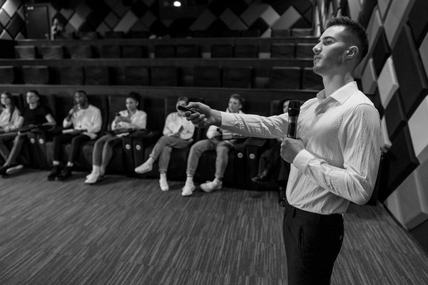 Harnessing AI for Wind Power: UK Green Energy Companies Boost Efficiency with Cutting-Edge Technology